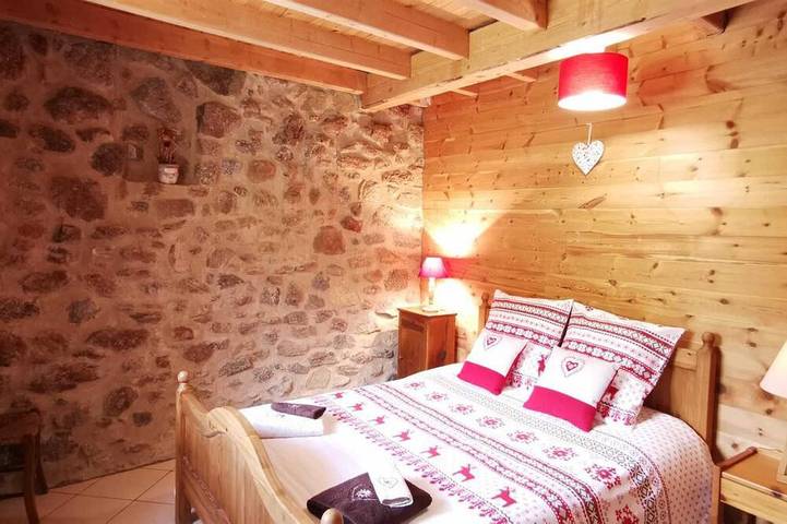 Location de vacances pour 4 personnes, avec jardin dans Fontpédrouse - 3