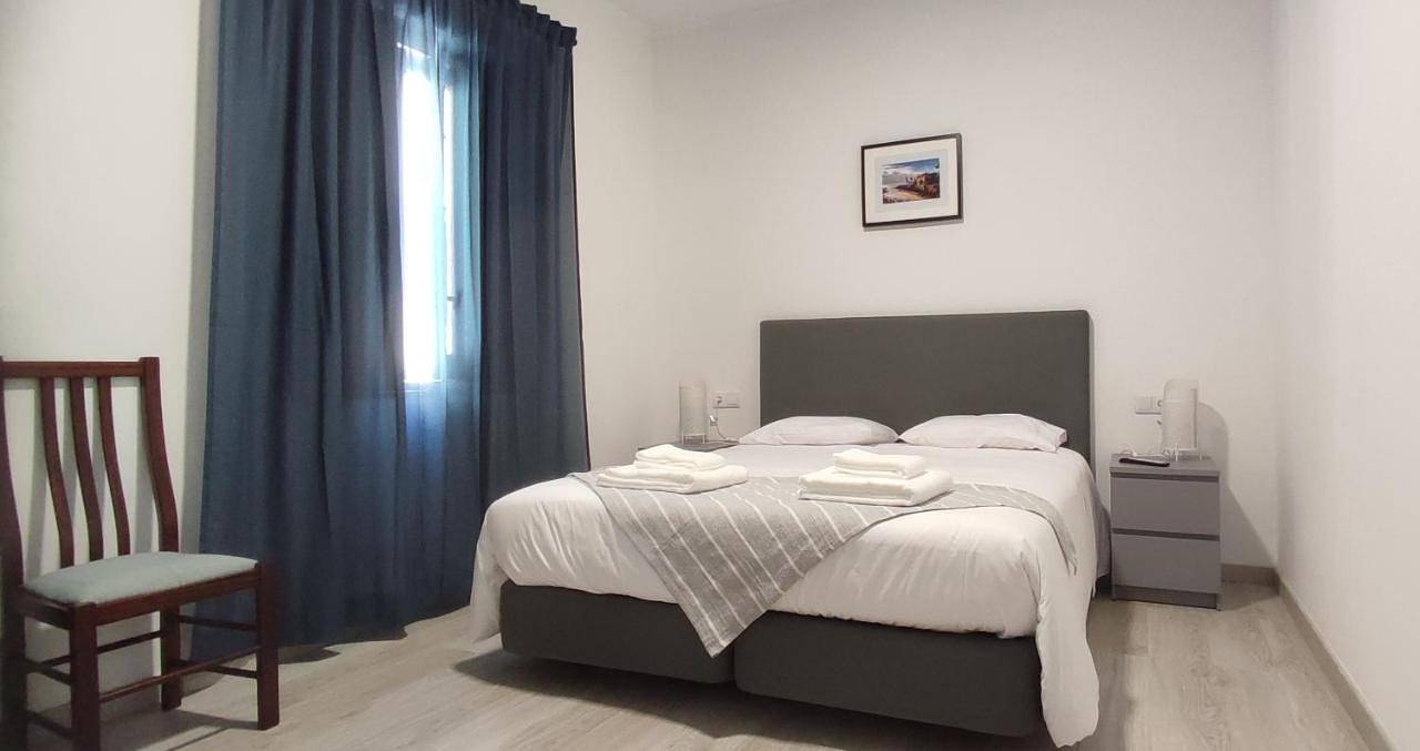 Apartamento de férias inteiro, Double Room with External Private Bathroom in Cascais e Estoril, Costa de Lisboa