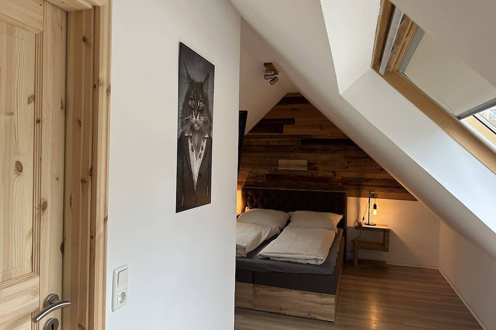 Modernes Ferienhaus / Chalet mit Waldblick in Dresden in Loschwitz, Dresden