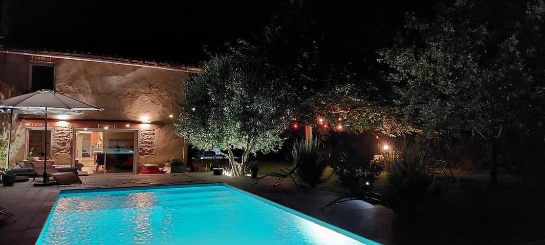 Location de vacances pour 11 personnes, avec piscine ainsi que balcon et jardin à Buzet-sur-Tarn - 4