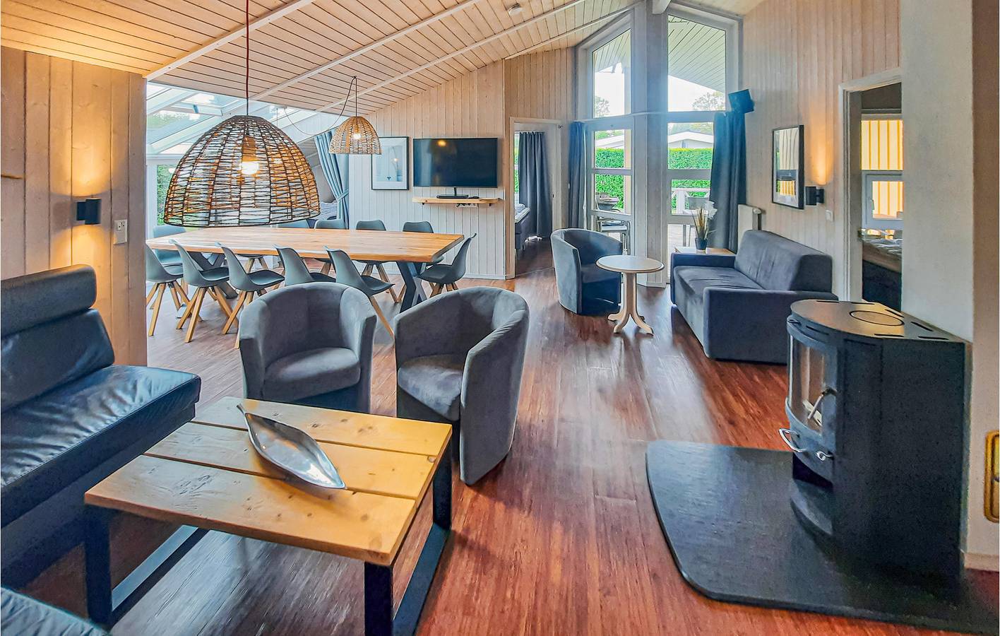 Rückzugsort am Strand mit Parkplatz und Terrasse in Schönhagen, Brodersby