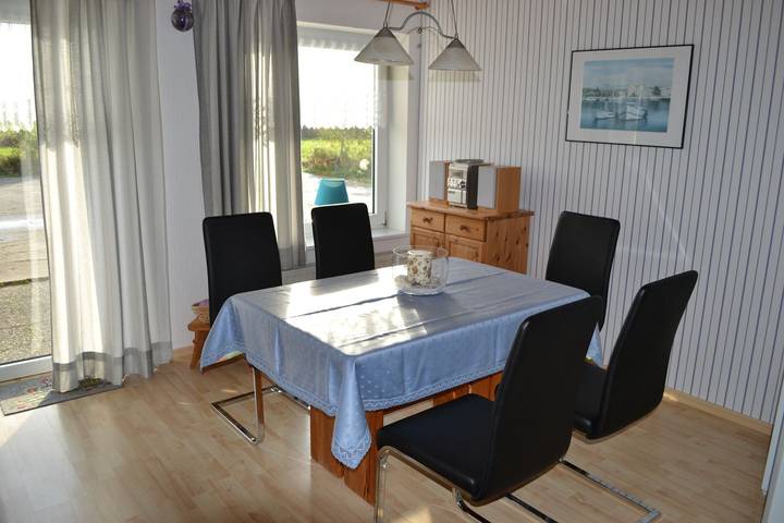 Ferienwohnung für 4 Personen, mit Ausblick und Terrasse sowie Garten in Poppenbüll - 3