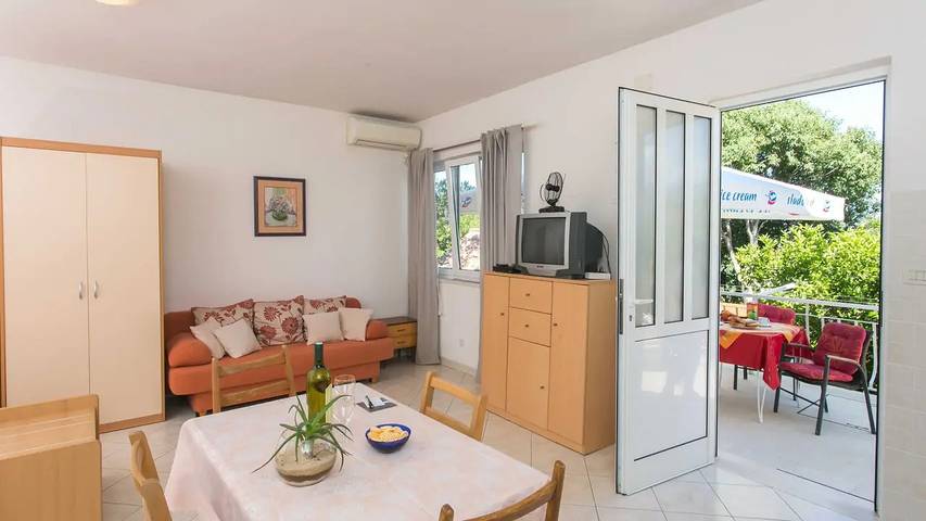 Gîte pour 4 personnes, avec terrasse à Cavtat - 2