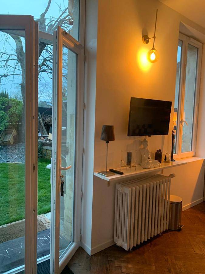 One-Bedroom House in Saint-Sulpice-et-Cameyrac, Région de Bordeaux