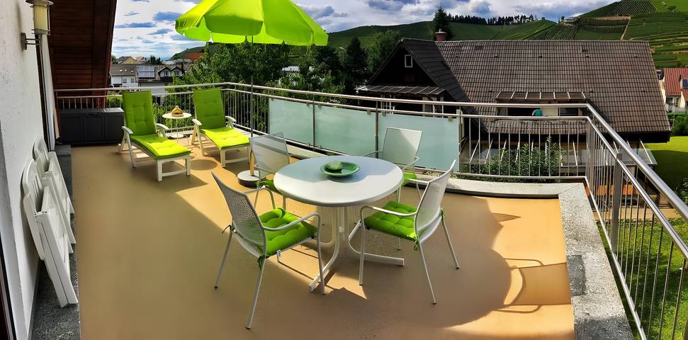 Apartamento inteiro, Apartamento 'Auf Der Langmatt' com Vista Montanha, Terraço Privado e Wi-Fi in Durbach, Central Black Forest