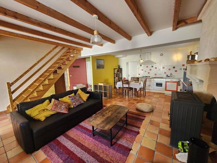 Location de vacances pour 5 personnes, avec Terrasse et Jardin à Saint-Maigrin