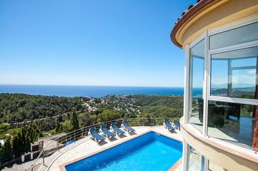 Villa for 12 People in Lloret De Mar, Costa Brava, Photo 4