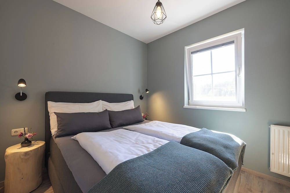Ganze Wohnung, Feriendorf-Wallenburg / Alpenrose - Ferienwohnung für 2 Personen in Fieberbrunn, Bezirk Kitzbühel