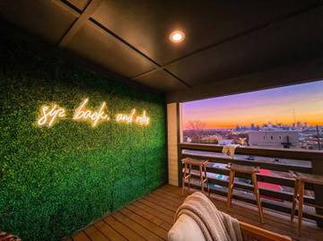 Vacation Home for 12 Guests in Nashville, Tennessee, Picture 2