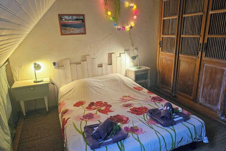 Location de vacances pour 8 personnes, avec jacuzzi ainsi que jardin et terrasse à Lestelle-Bétharram - 3