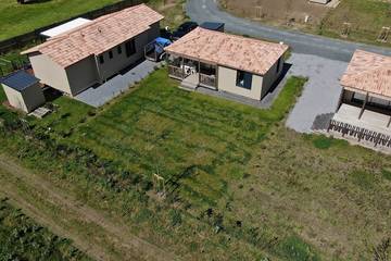 Maison de campagne pour 4 personnes, avec piscine et terrasse ainsi que jardin et sauna à Saubrigues