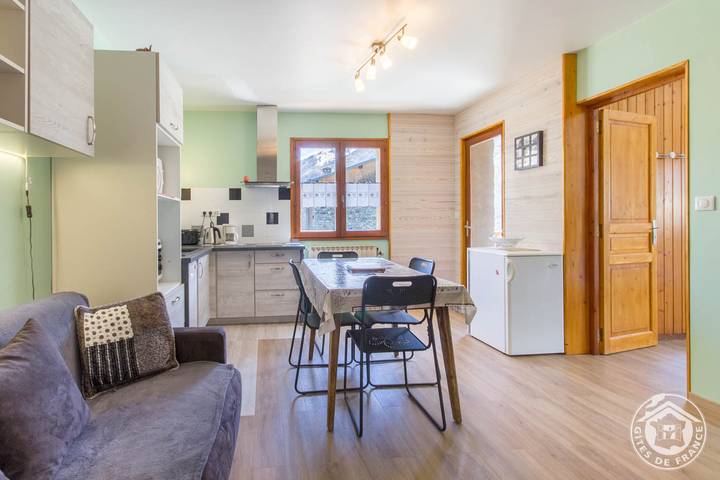 Gîte pour 4 personnes, avec jardin à Saint-Martin-de-Belleville - 2