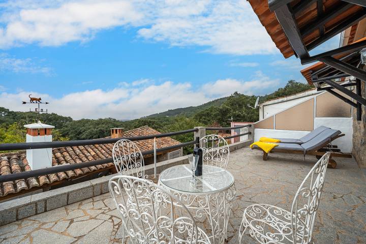 Villa for 4 people, with balcony and yard in Algarve