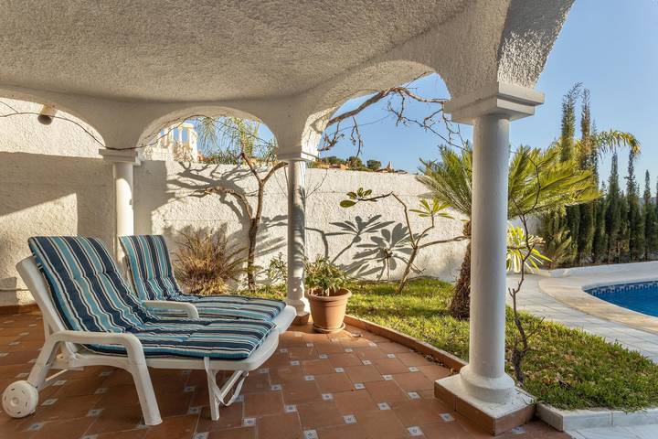 Chalet para 6 personas, con jardín y jacuzzi en Provincia de Málaga - 4