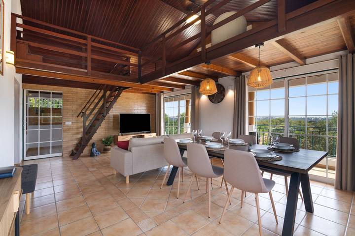 Vakantiehuis 'Espelho Campina' met privéterras, Wi-Fi en airconditioning in Boliqueime, Faro District