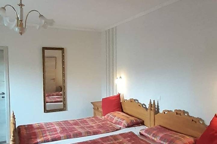 Ganze Wohnung, Moor&Meer 2 Komfort-FeWo m. Terrasse, rollstuhlgerecht, Hunde willkommen in Wiesmoor, Landkreis Aurich
