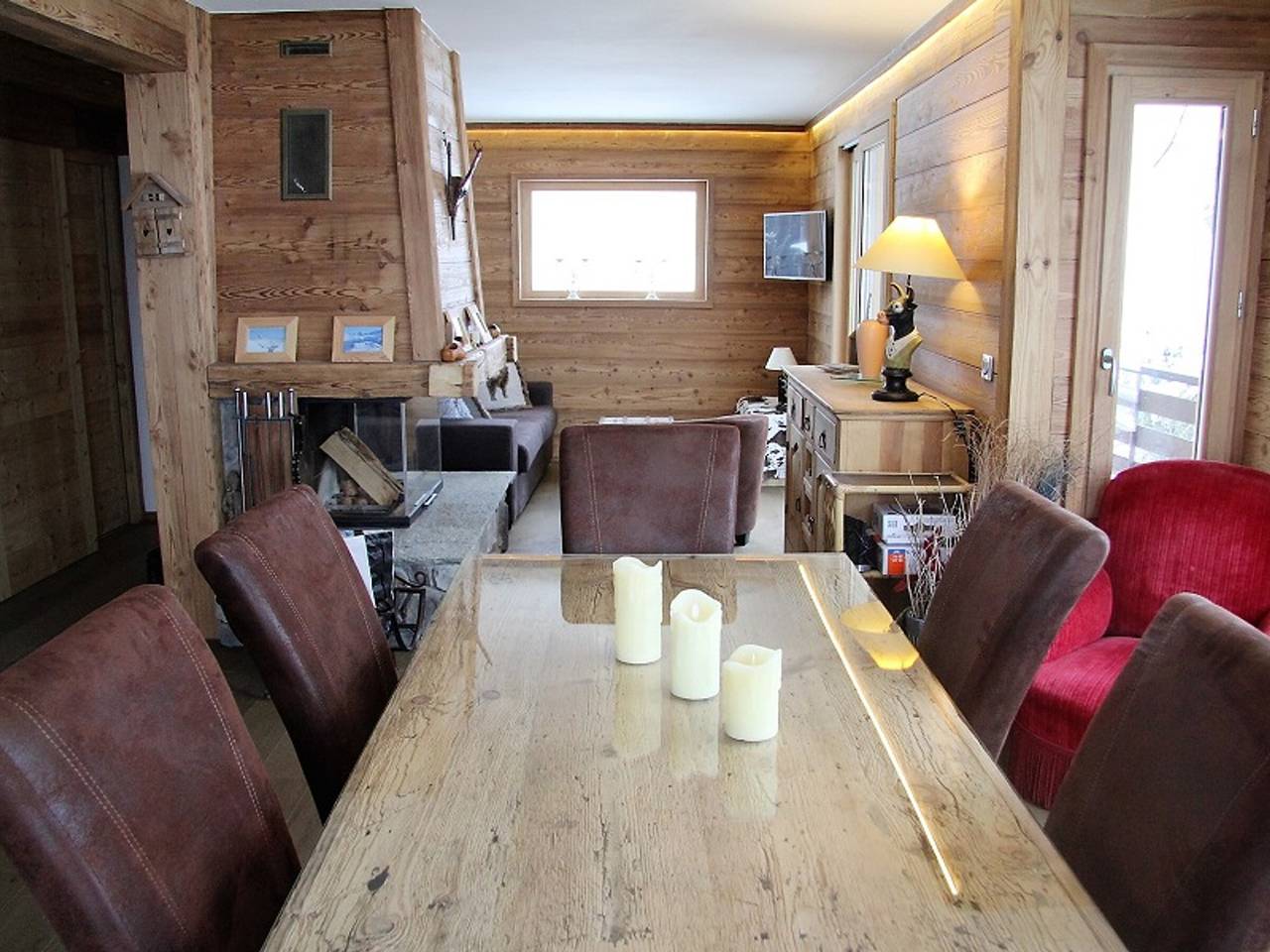 Hermoso chalet en Confins, acceso directo a pistas, 4 dormitorios, chimenea in La Clusaz, Región de Annecy