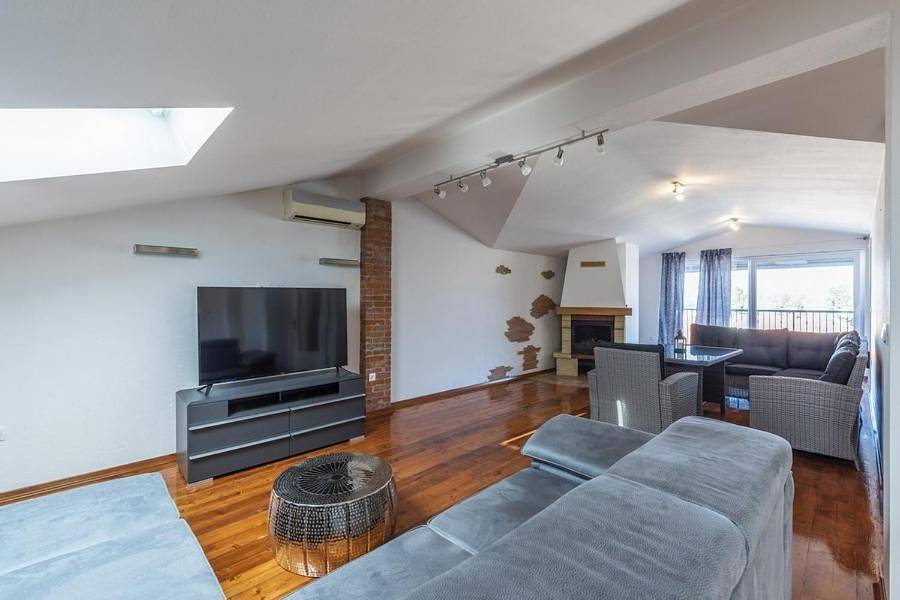 Ganze Wohnung, Penthouse fur 10 Personen. in Poreč, Grad Poreč