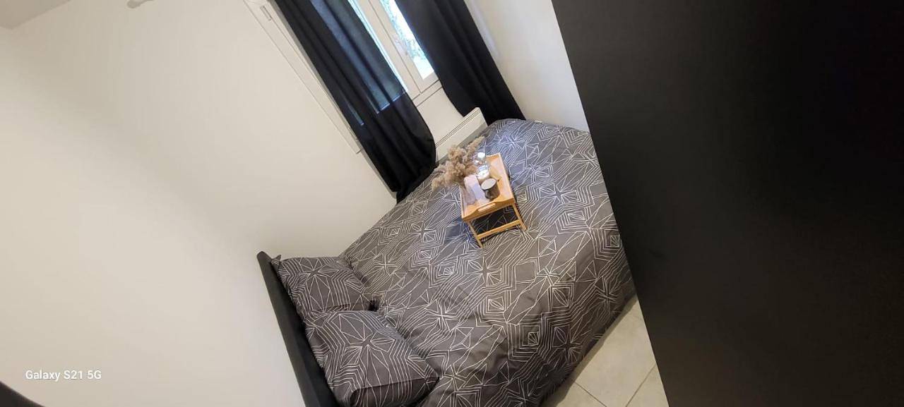 Appartement entier, One-Bedroom Apartment in Sevran, Seine-Saint-Denis