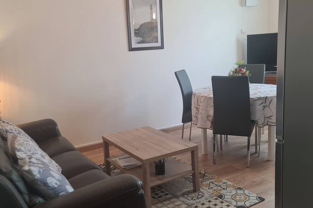 Apartamento entero, A 10 mn de la mer et de la Réserve Naturel de la Baie de Saint Brieuc in Yffiniac, Côte de Goëlo