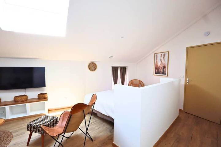 Apartamento entero, L`Échappée Bohème - wifi netflix prime clim in Camaret-sur-Aigues, Vaucluse