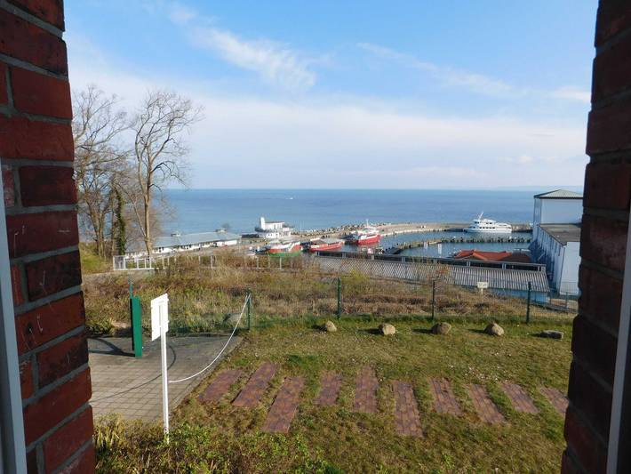 Ferienwohnung für 5 Personen, mit Garten und Ausblick sowie Terrasse, kinderfreundlich in Sassnitz - 3