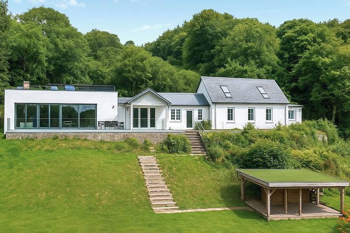 Holiday rental for 10 people, with Hot tub and Garden in Loch Tay