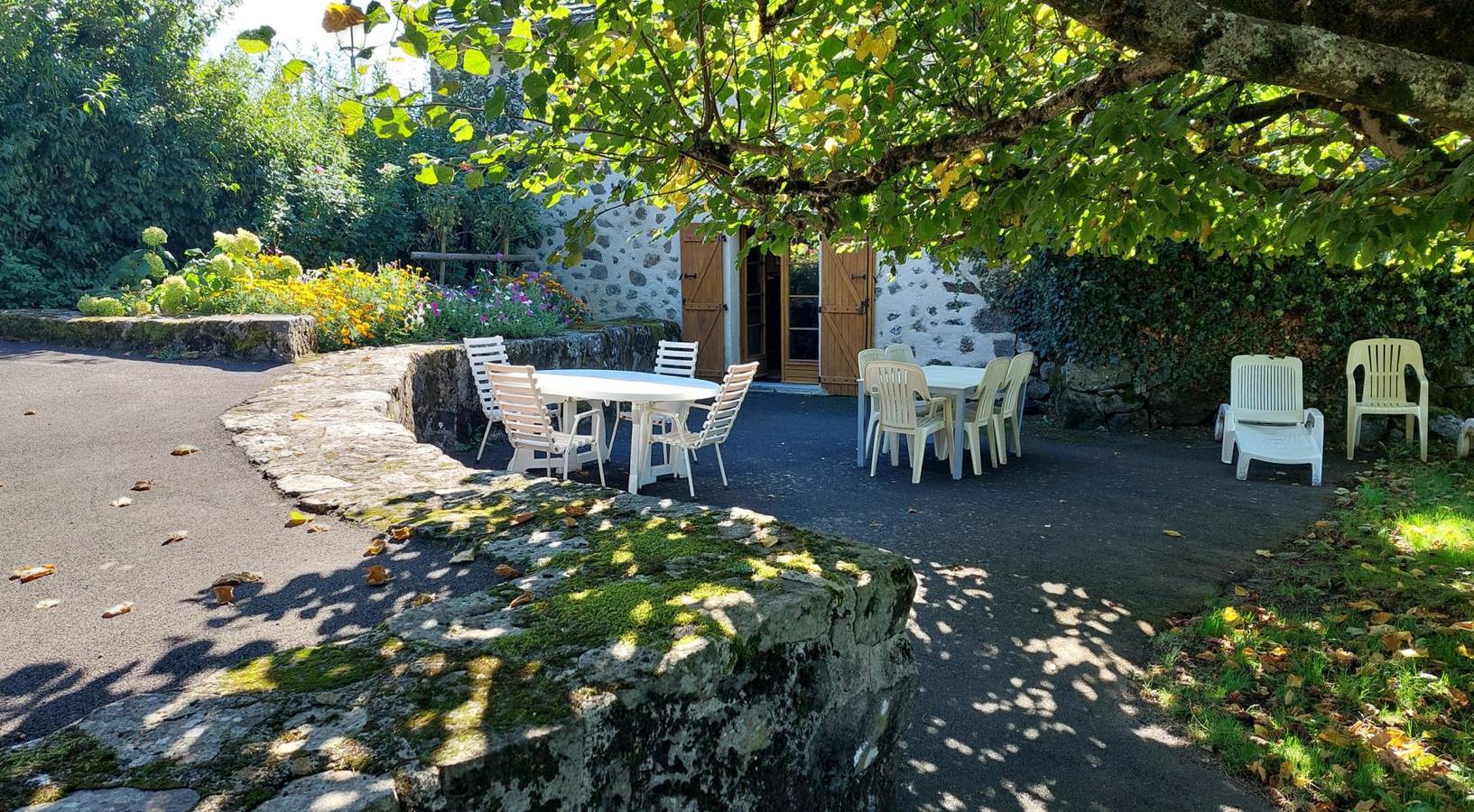 Gîte de charme au cœur du Cantal – Jusqu’à 6 personnes in Saint-Cernin, Région d'Aurillac