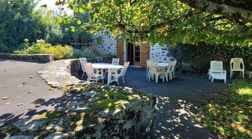 Gîte pour 8 personnes, avec jardin et terrasse - 1