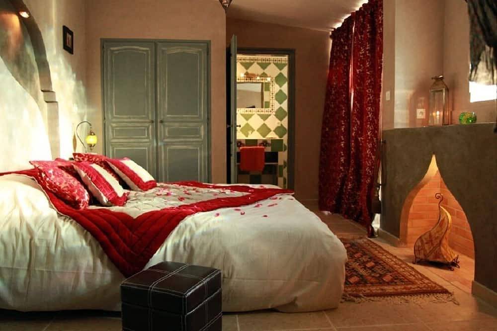 2 Gîtes vacation homes Ideal for families or groups of friends 9 to 10 people in Carpentras, Vaucluse