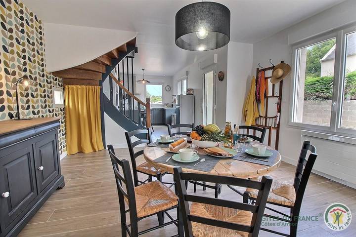 Gîte pour 4 personnes, avec terrasse et jardin à Trébeurden - 3