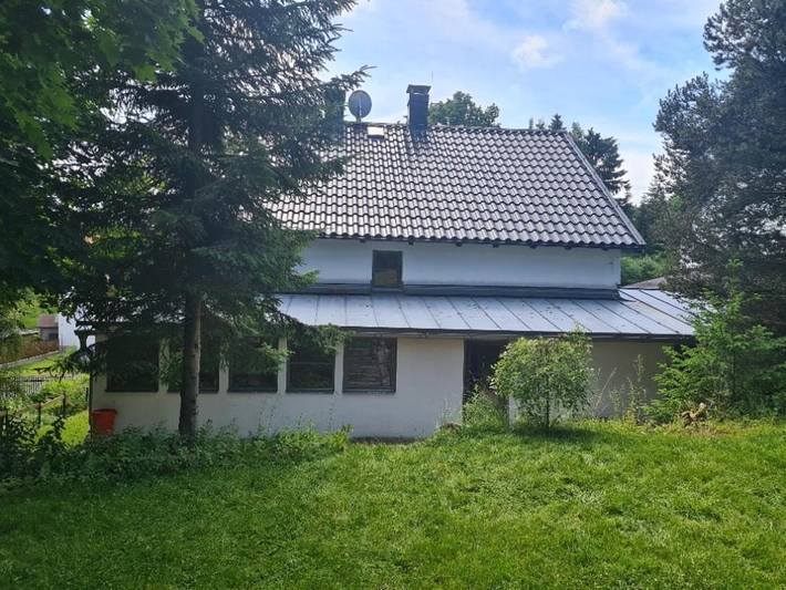 Chalet für 12 Personen, mit Balkon und Terrasse sowie Pool und Sauna