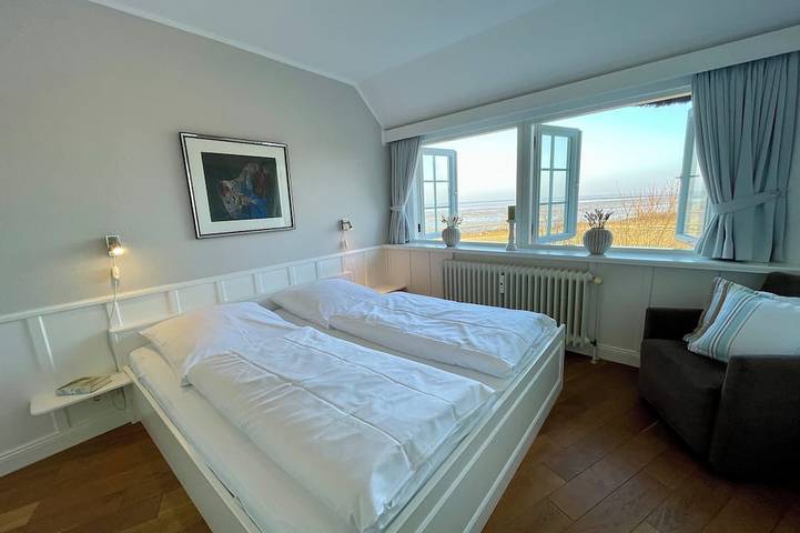 Ganze Wohnung, 90qm Ferienwohnung für bis zu 5 Personen in traumhafter Lage in Keitum! in Keitum, Sylt (Gemeinde)
