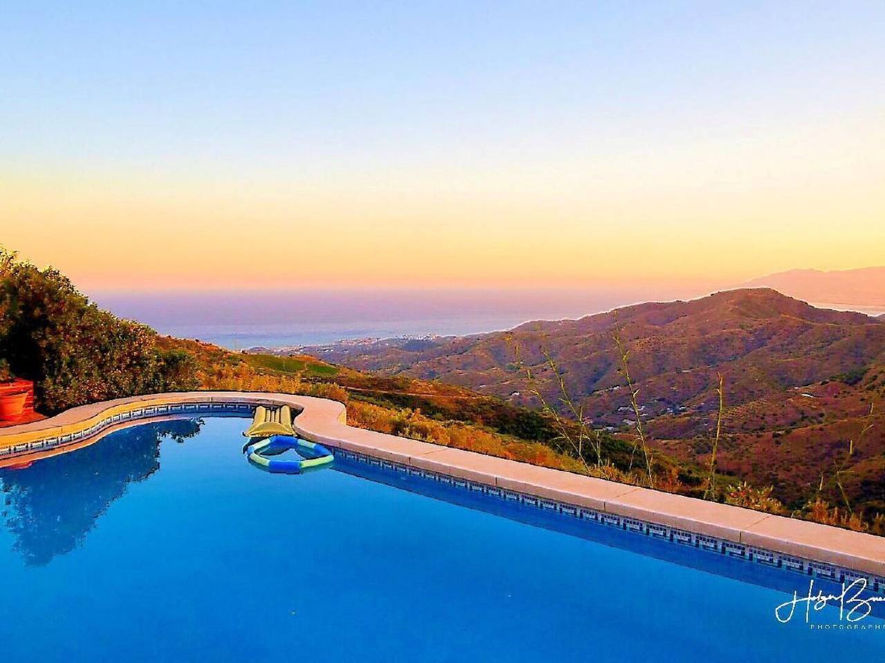 Villa Axarquia in Moclinejo, Costa del Sol
