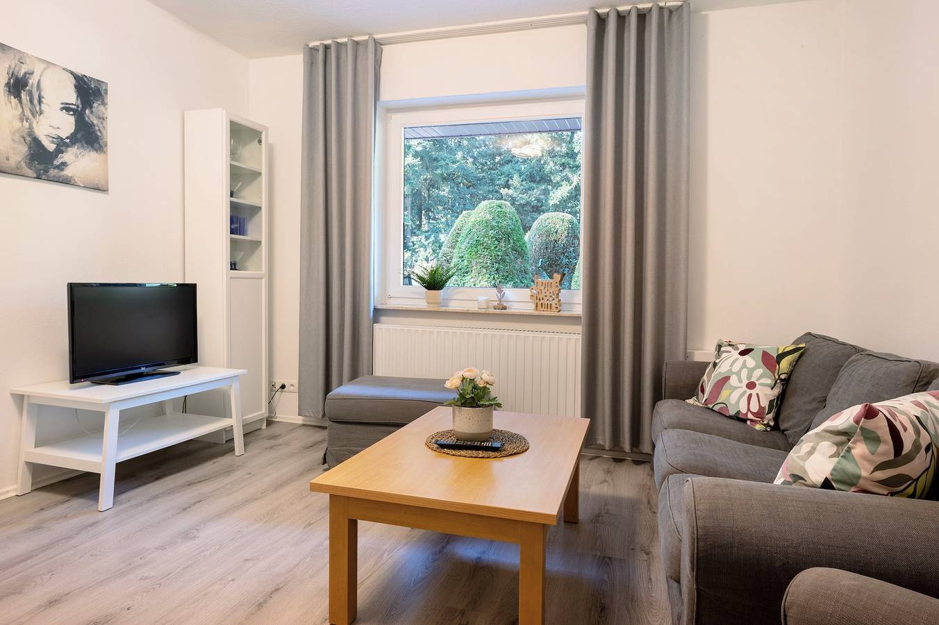 Ganze Wohnung, Ferienwohnung Bahlmann" mit privater Terrasse, Gemeinschaftsgarten und Wi-Fi in Thülsfelder Stausee, Garrel