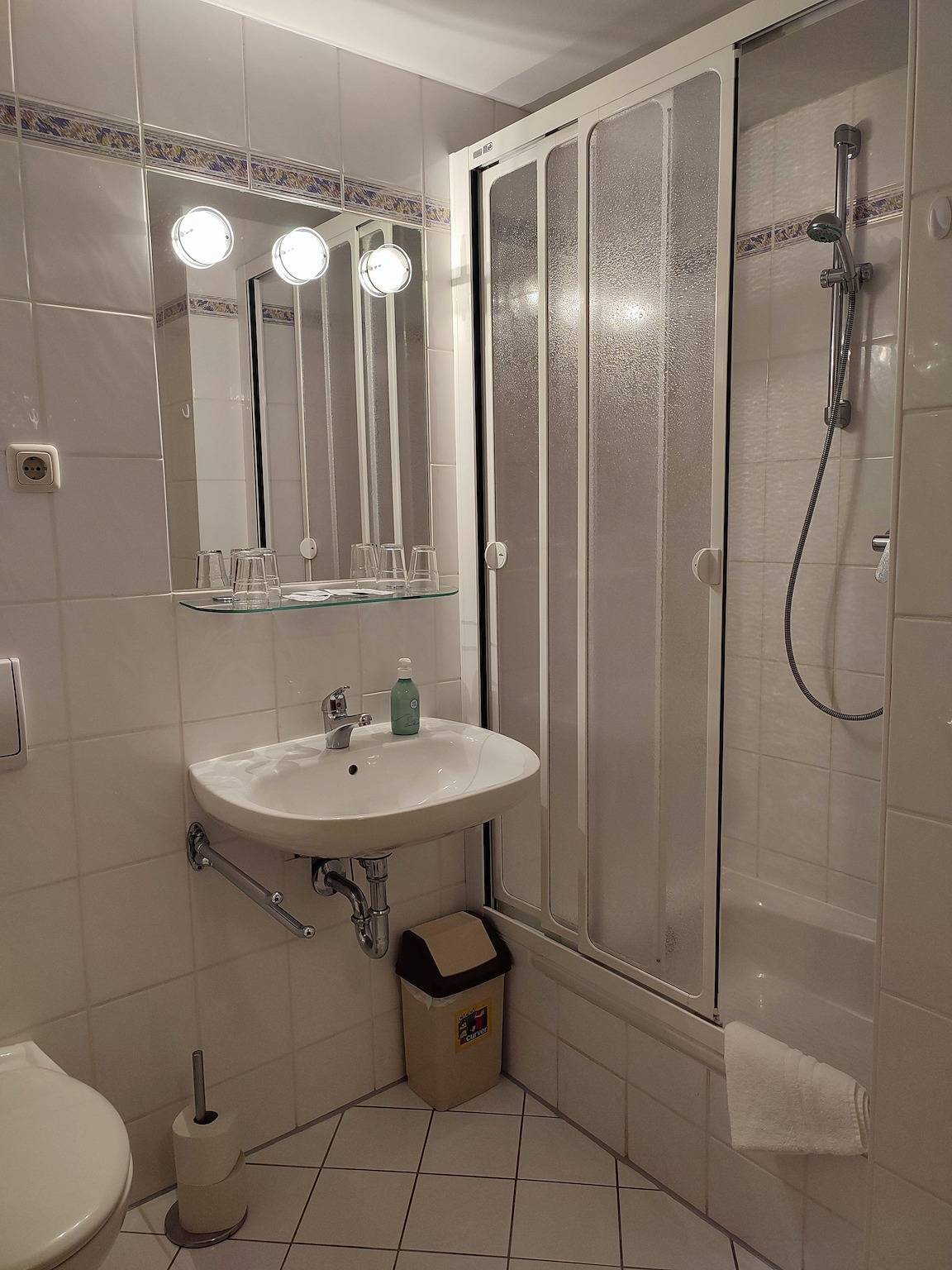 04 Vierbettzimmer Standard in Eibenstock, Erzgebirge