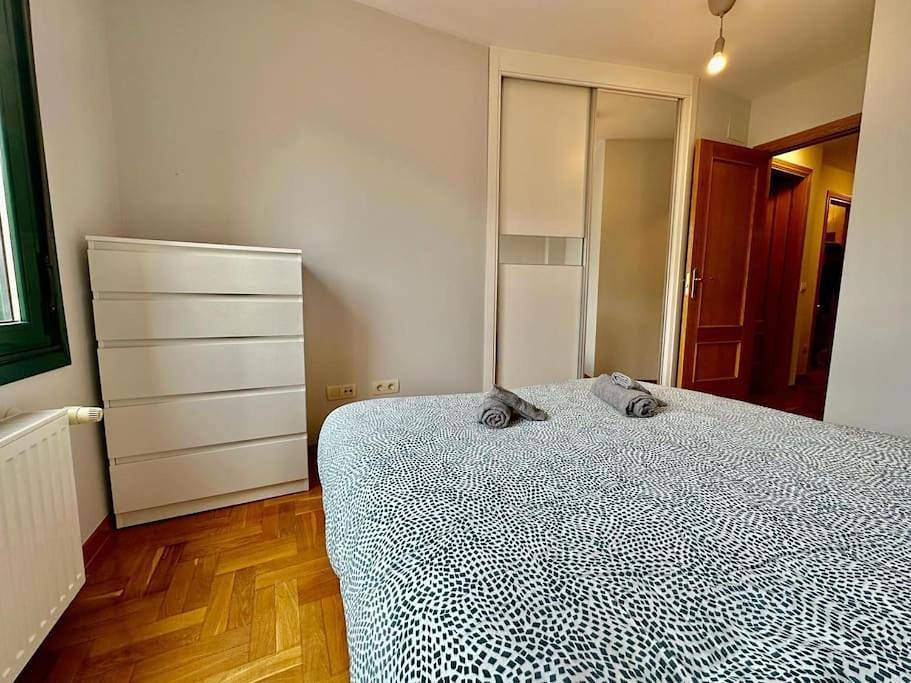 Appartement entier, Encantador Piso a 150m del Tren in Pola de Lena, Lena