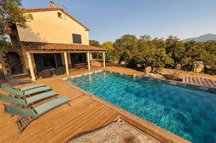 Villa pour 14 personnes, avec Terrasse à Pianottoli-Caldarello