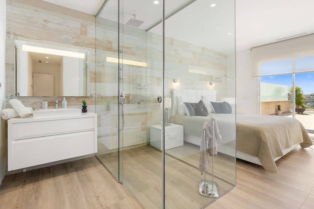 Entire apartment, Las Colinas Golf & Country Club in Orihuela, Costa Blanca