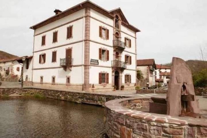 Gîte pour 4 personnes, avec Balcon ainsi que Terrasse et Jardin