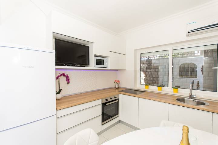 Gîte pour 6 personnes, avec vue et jardin à Trogir - 3