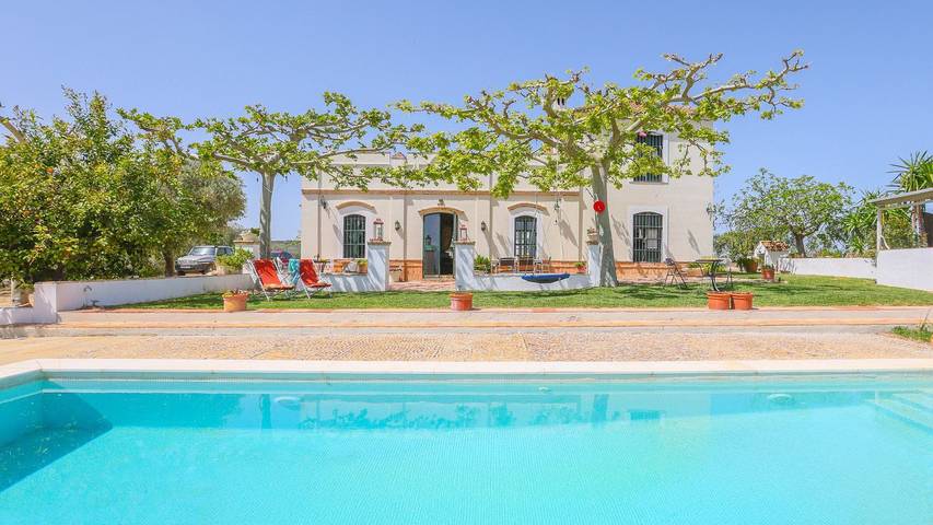 Casa rural para 10 personas, con piscina y balcón/terraza en Montilla