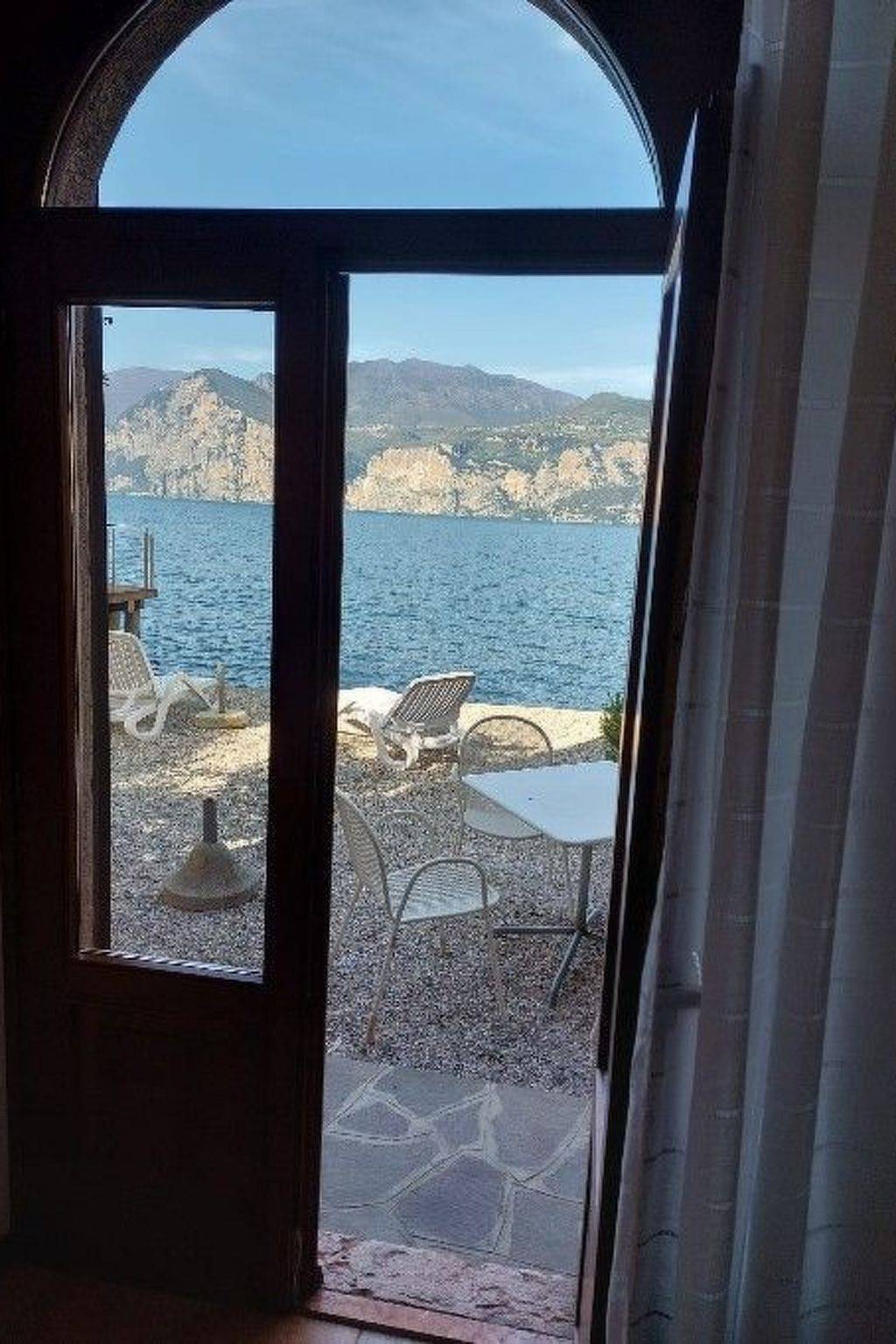 Ganze Wohnung, Zwei-Zimmer-Wohnung mit Seeblick in Malcesine, Gardasee-Berge