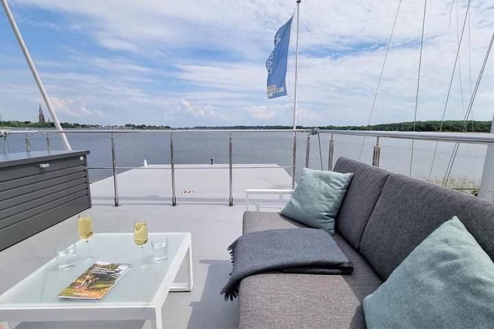 Boot für 2 Personen, mit Terrasse und Seeblick sowie Ausblick