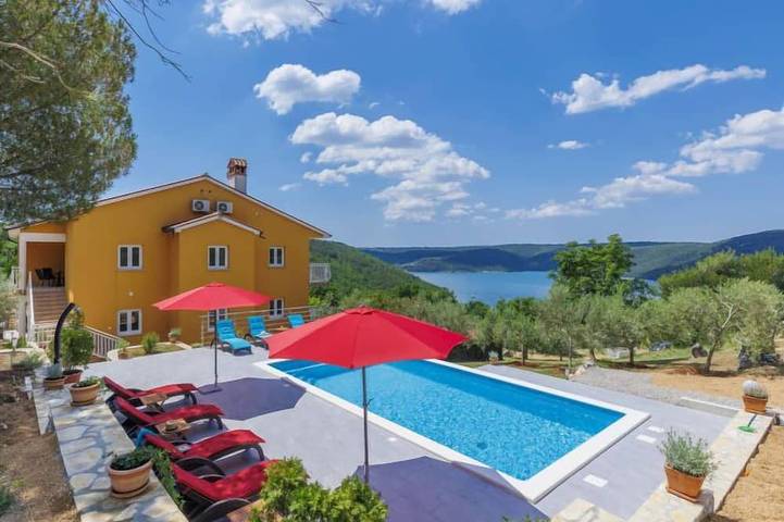 Maison de vacances pour 12 personnes, avec piscine et jardin - 1