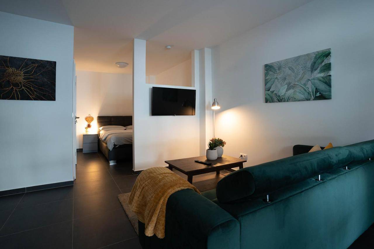 Ganze Wohnung, Modernes Ferienapartment: Komfort & Wohlfühlen in Fuldatal, Hessisches Bergland