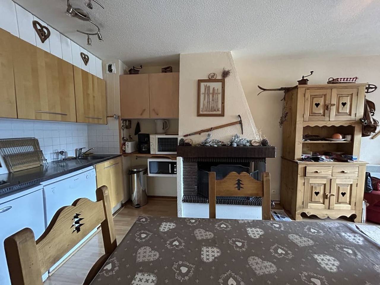 Apartamento entero, Apartamento de 3 piezas en Châtel, cerca de telesilla, estacionamiento incluido in Châtel, Les Portes du Soleil