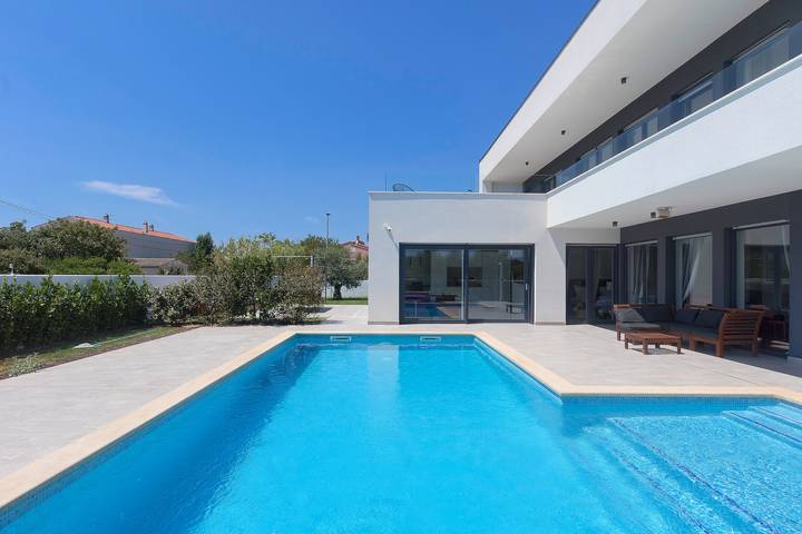 Villa für 10 Personen, mit Pool und Sauna sowie Terrasse und Garten, mit Haustier in Medulin - 4