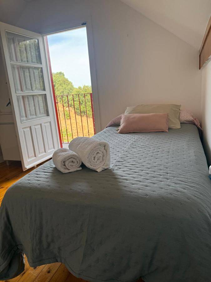 Casa rural para 5 personas, con jardín además de piscina y vistas, Se admiten mascotas en Galaroza - 3