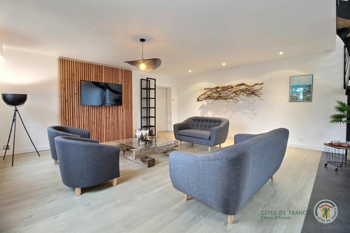 Gîte pour 4 personnes, avec jardin et terrasse à Hénanbihen - 3